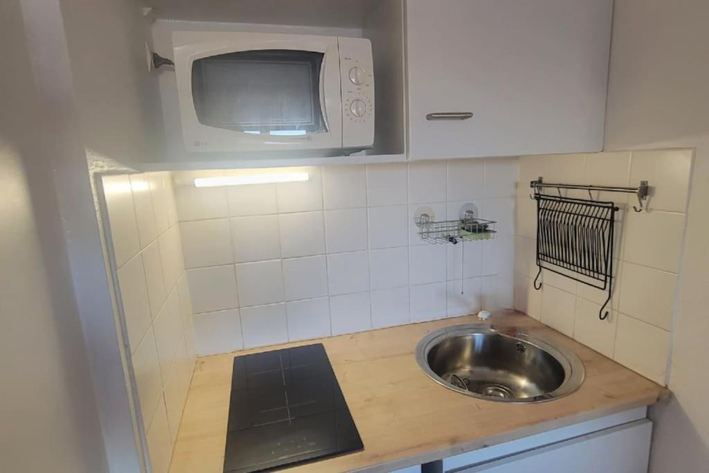 Fully Equipped Apartment St Charles Station Marseille Bagian luar foto